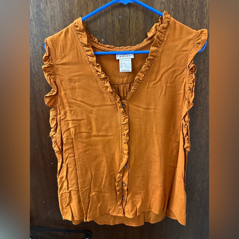 Women’s Ariat sleeveless blouse